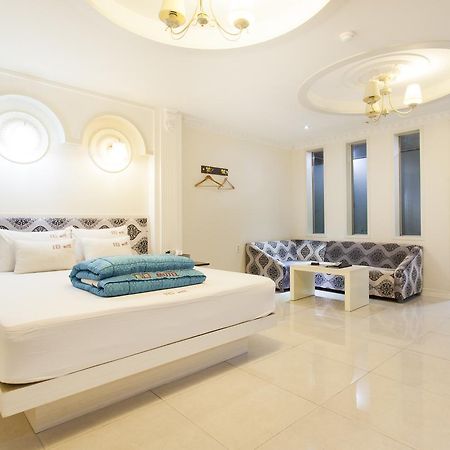 The Design Motel Busan Bagian luar foto
