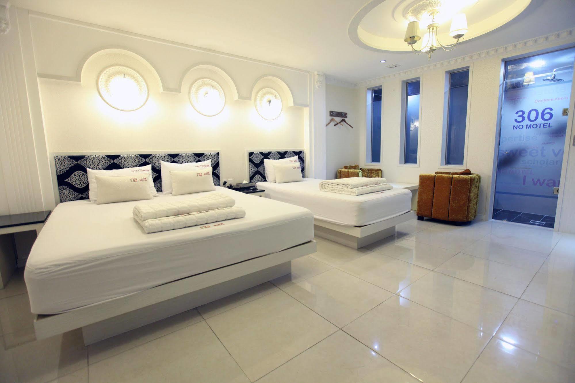 The Design Motel Busan Bagian luar foto