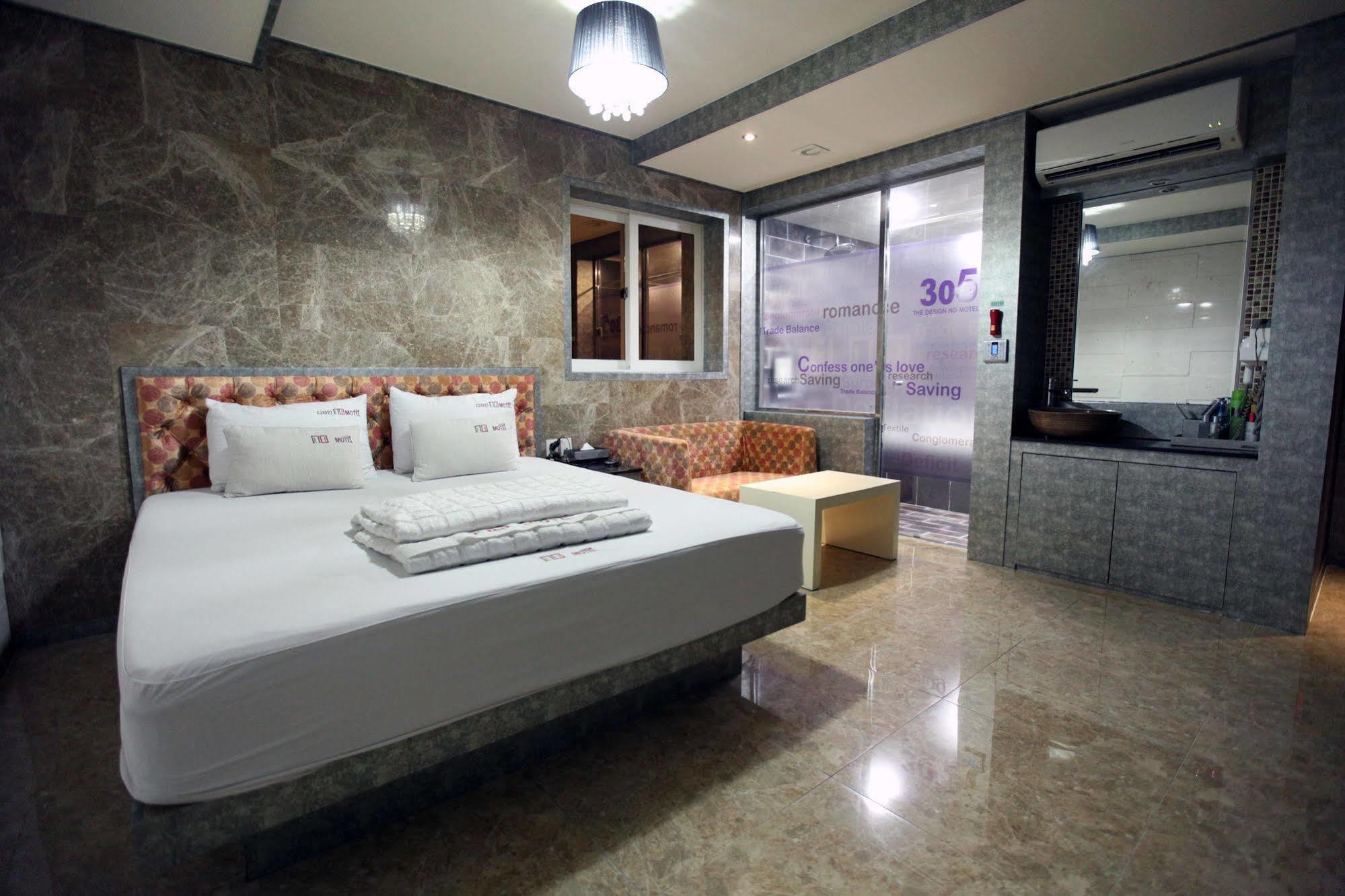 The Design Motel Busan Bagian luar foto