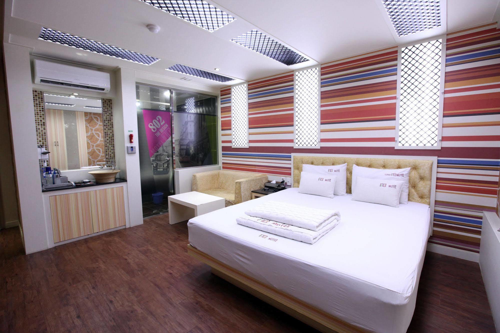 The Design Motel Busan Bagian luar foto